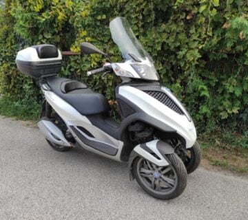 Piaggio MP3 YOURBAN 300 i.e. može kartice do 36 rata, 2014 god. - cover