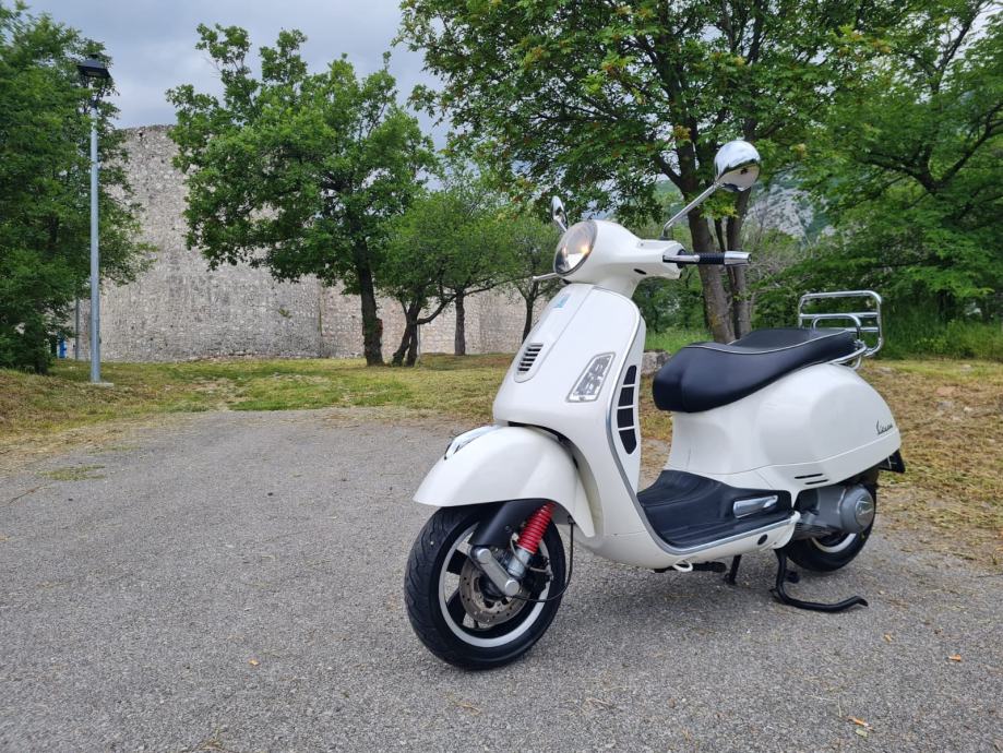 piaggio-vespa-gts-300-slika-220150168