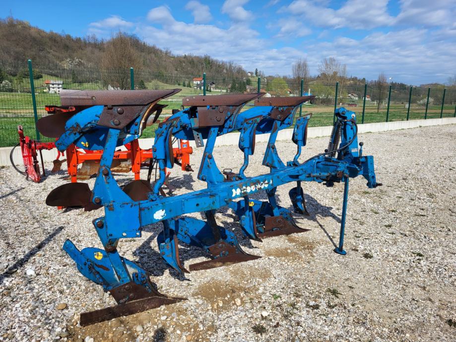 plug-rabewerk-slika-203893688