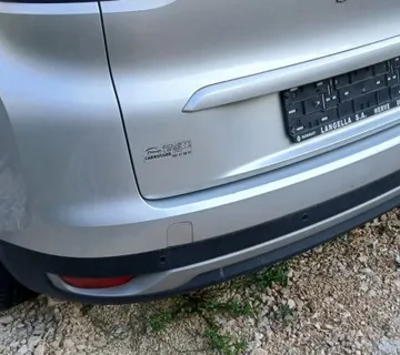 RENAULT GRAND SCENIC 4 2021 ZADNJI BRANIK - cover