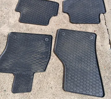 GUMENI TEPISI GOLF 8 - cover