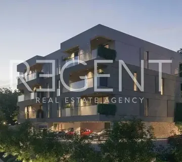 Sinj - Trosoban stan s terasom - cover