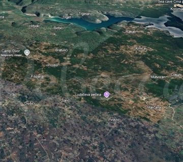 Poljoprivredno zemljište sa šumom od 18.332 m2 - cover