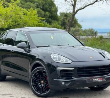 Porsche Cayenne 3,0 V6 TDI Automatik F1 Panorama,kamere,Led,Alu21 - cover