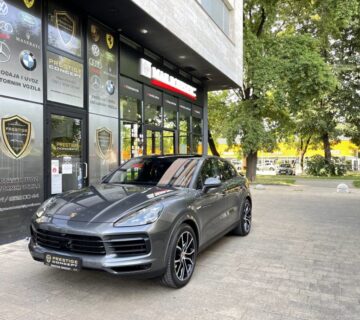 Porsche Cayenne Cayenne Tiptronic *COUPE*E-HYBRID*PANORAMA*ZRAČNI OVJ* - cover