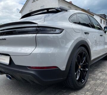 Porsche Cayenne Turbo GT E-HYBRID Coupe NARDO GREY - cover