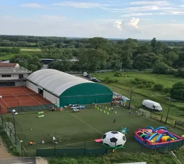 Stambeno-poslovni prostor s dvorištem - Prečko
