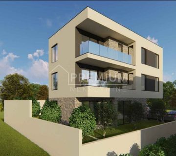 Prizemni stan s vrtom od 100 m², blizu mora, 64 m² - cover