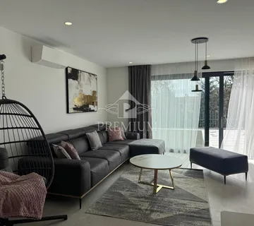 STAN U NOVOGRADNJI, TOP KVALITETA - cover