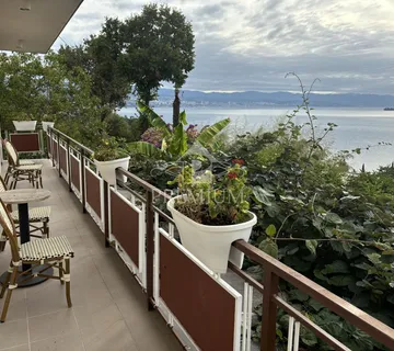 Stan Za Dugoročni Najam, 200 M Od Mora, Parking - Ičići, Opatija