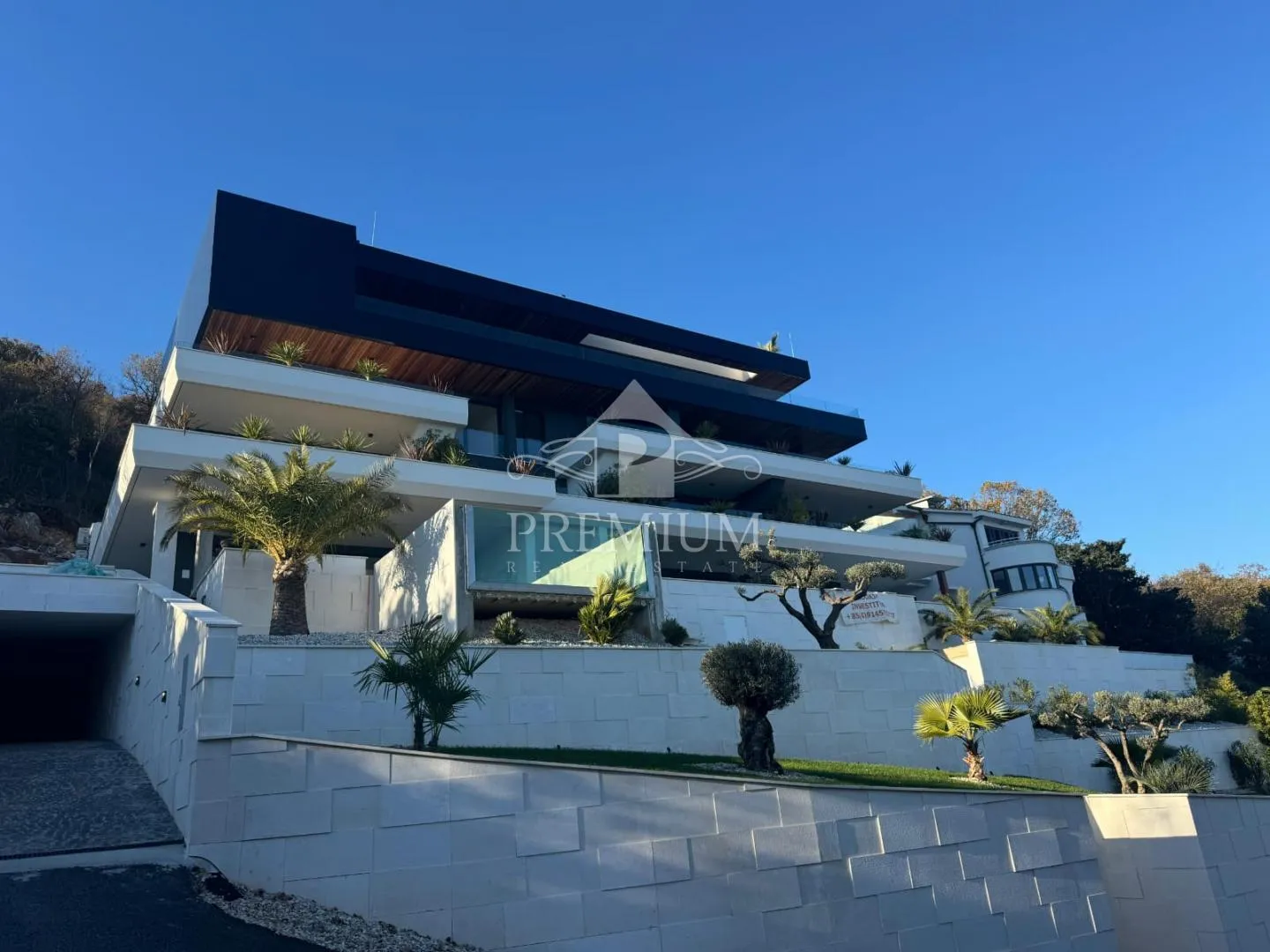 PENTHOUSE, BAZEN, OTVOREN POGLED, GARAŽA, LIFT - cover