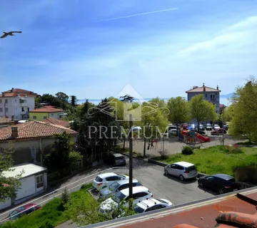 KUĆA SA TRI STAMBENE JEDINICE, okućnica, blizina centra - cover