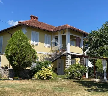 Kuća Sa Okućnicom I Pogledom Na More, Garaža, Konoba - Ičići, Opatija