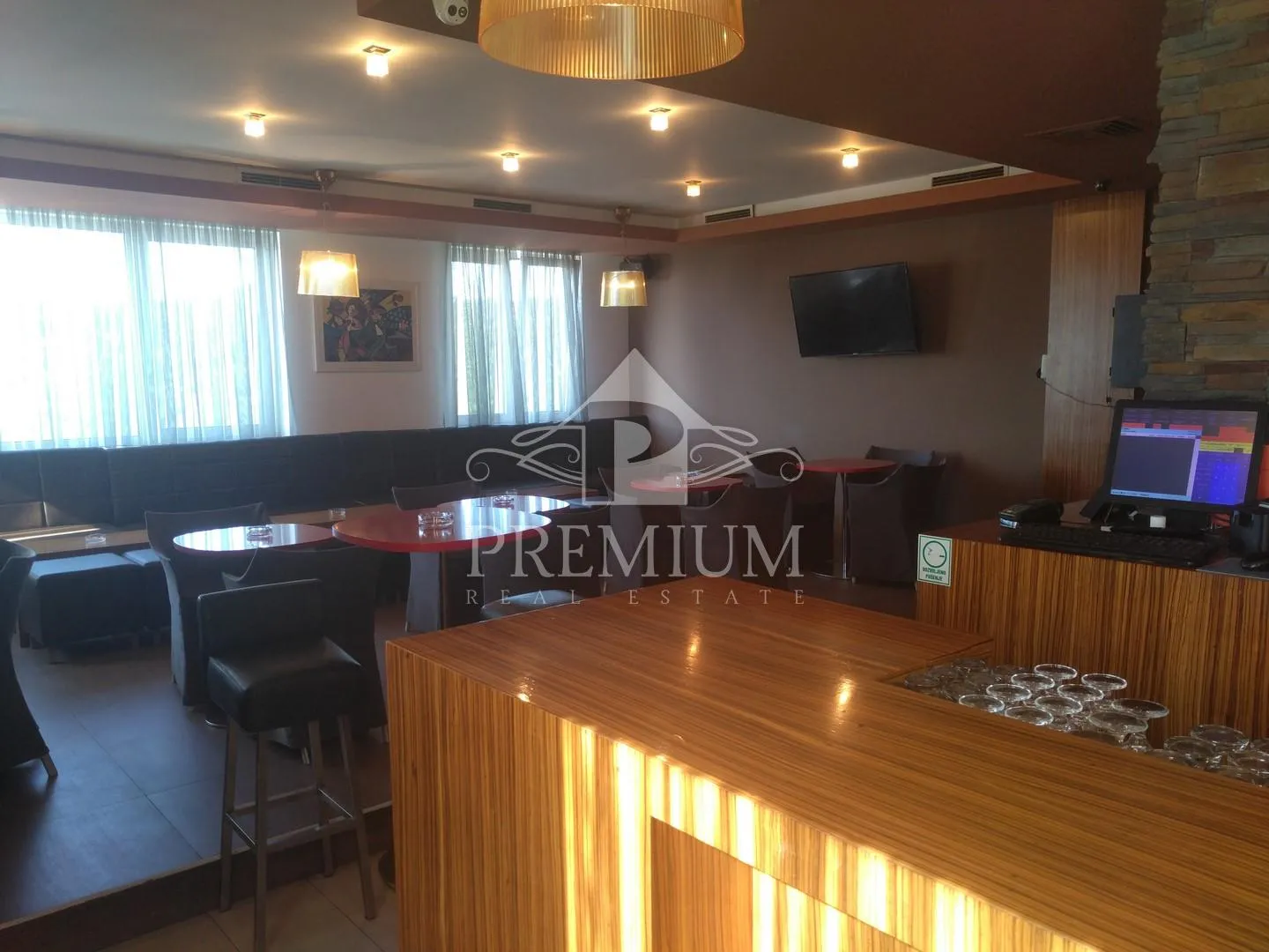 CAFFE BAR, POTPUNO OPREMLJEN, UHODAN - cover