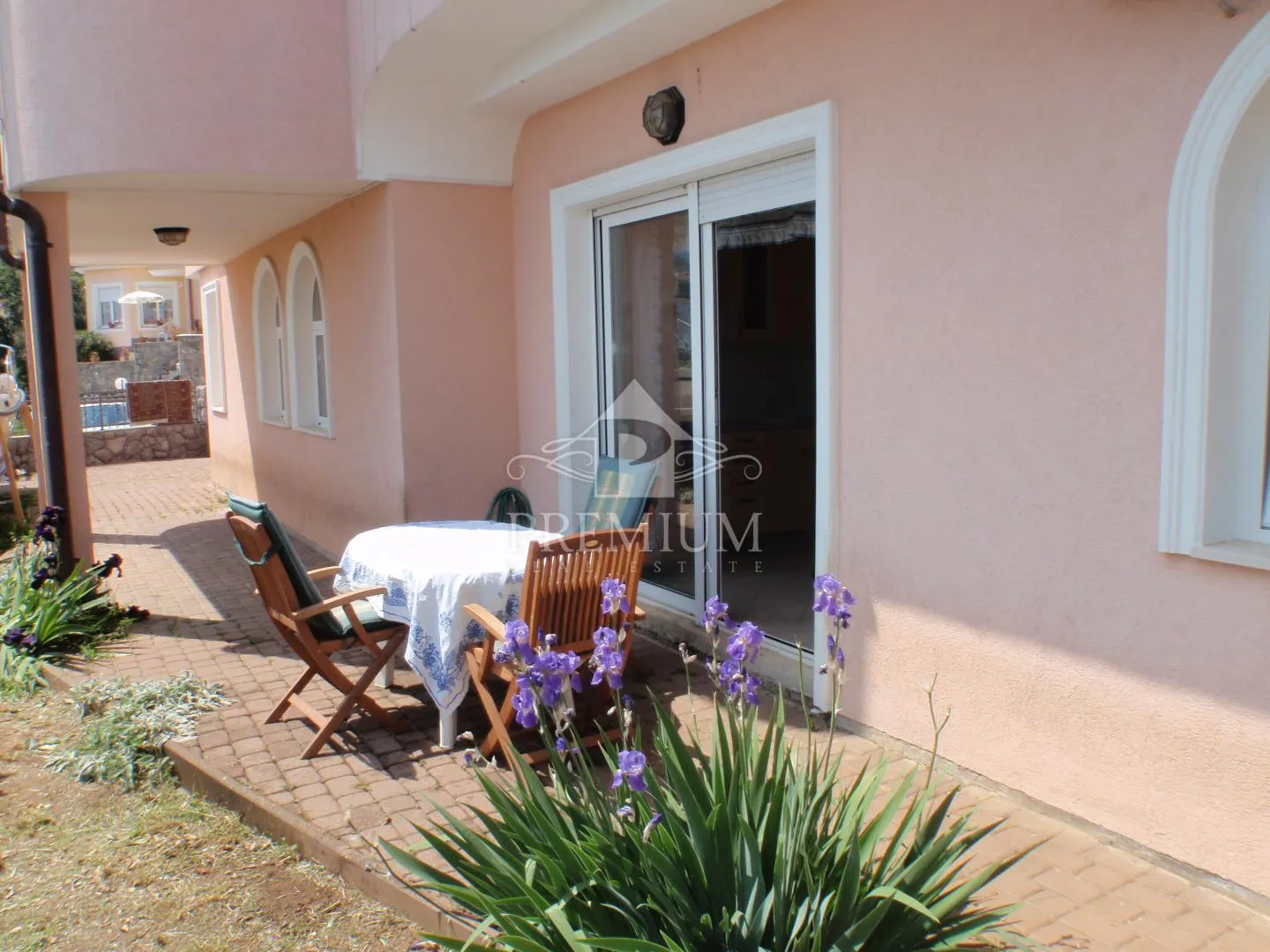 STAN U PRIZEMLJU 44 m2, BLIZINA MORA, POGLED - cover