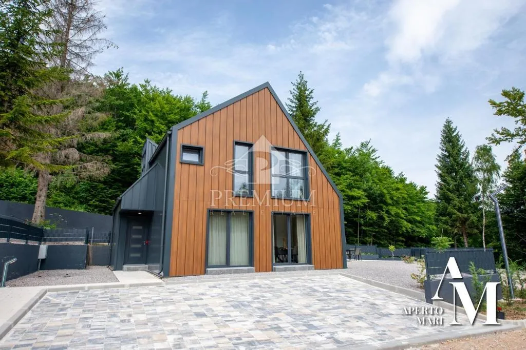 KUĆA ZA ODMOR U SRCU GORSKOG KOTARA - cover