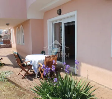 STAN U PRIZEMLJU 44 m2, BLIZINA MORA, POGLED - cover