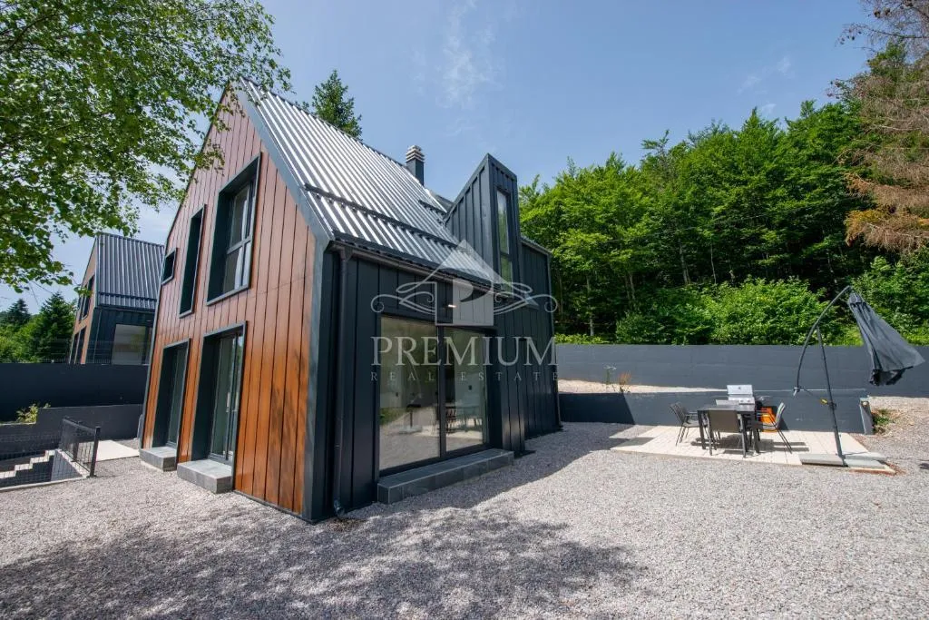 KUĆA ZA ODMOR U SRCU GORSKOG KOTARA - cover