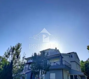 TROSOBNI STAN U NOVOGRADNJI, PARKING - cover