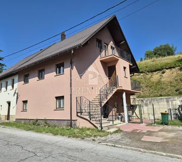Dvojna Kuća Sa Potencijalom - Stari Laz, Ravna Gora