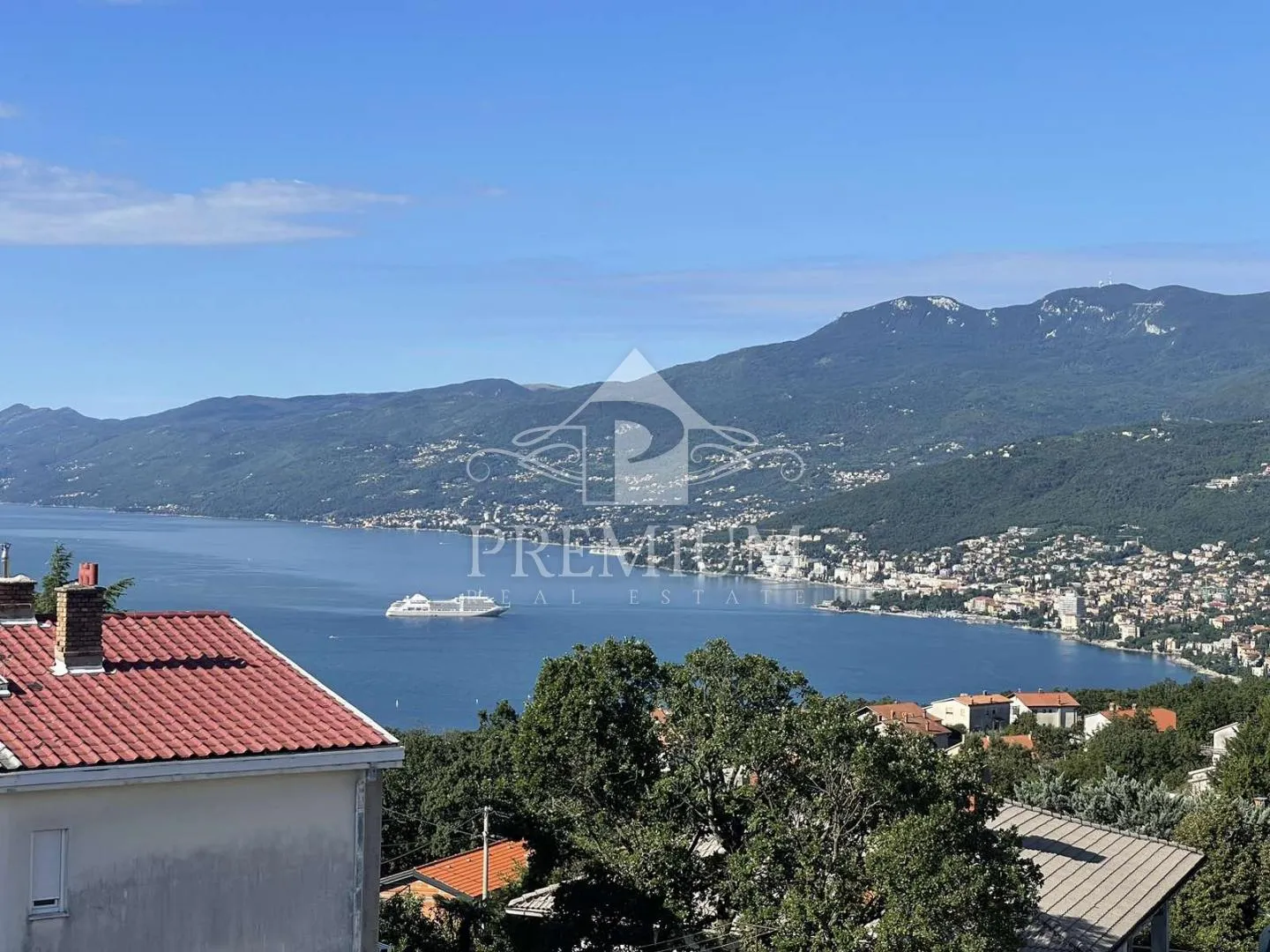 EKSKLUZIVAN DVOETAŽAN STAN, 4S + DB, PARKING, POGLED - cover