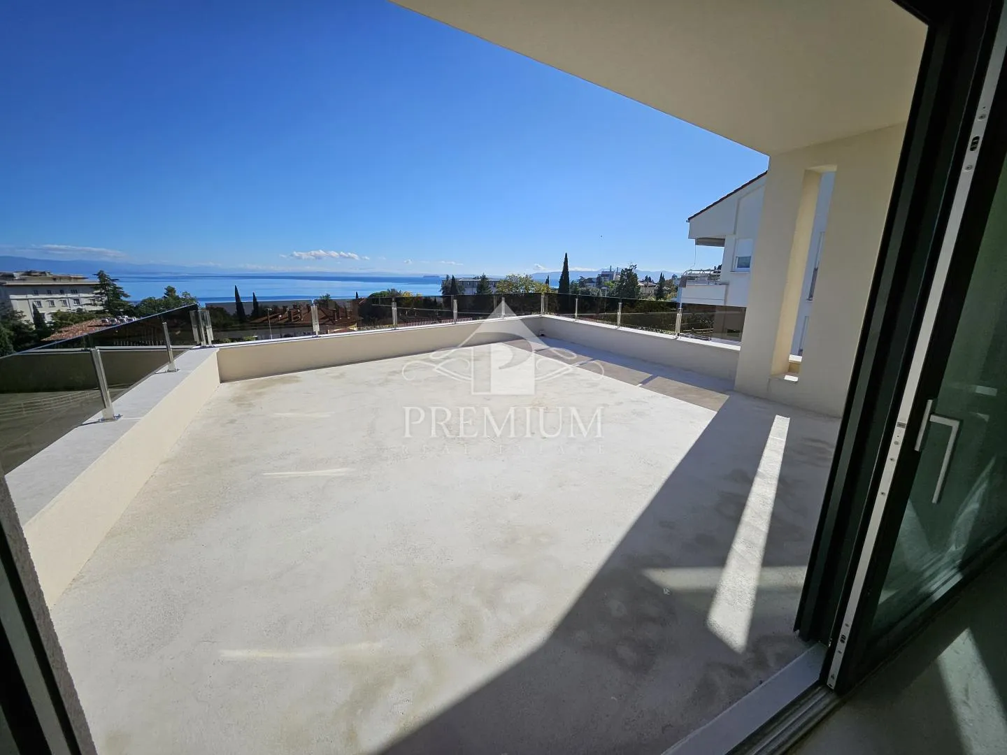 STAN SA PREKRASNIM POGLEDOM, PARKING, GRADNJA 2025 - cover