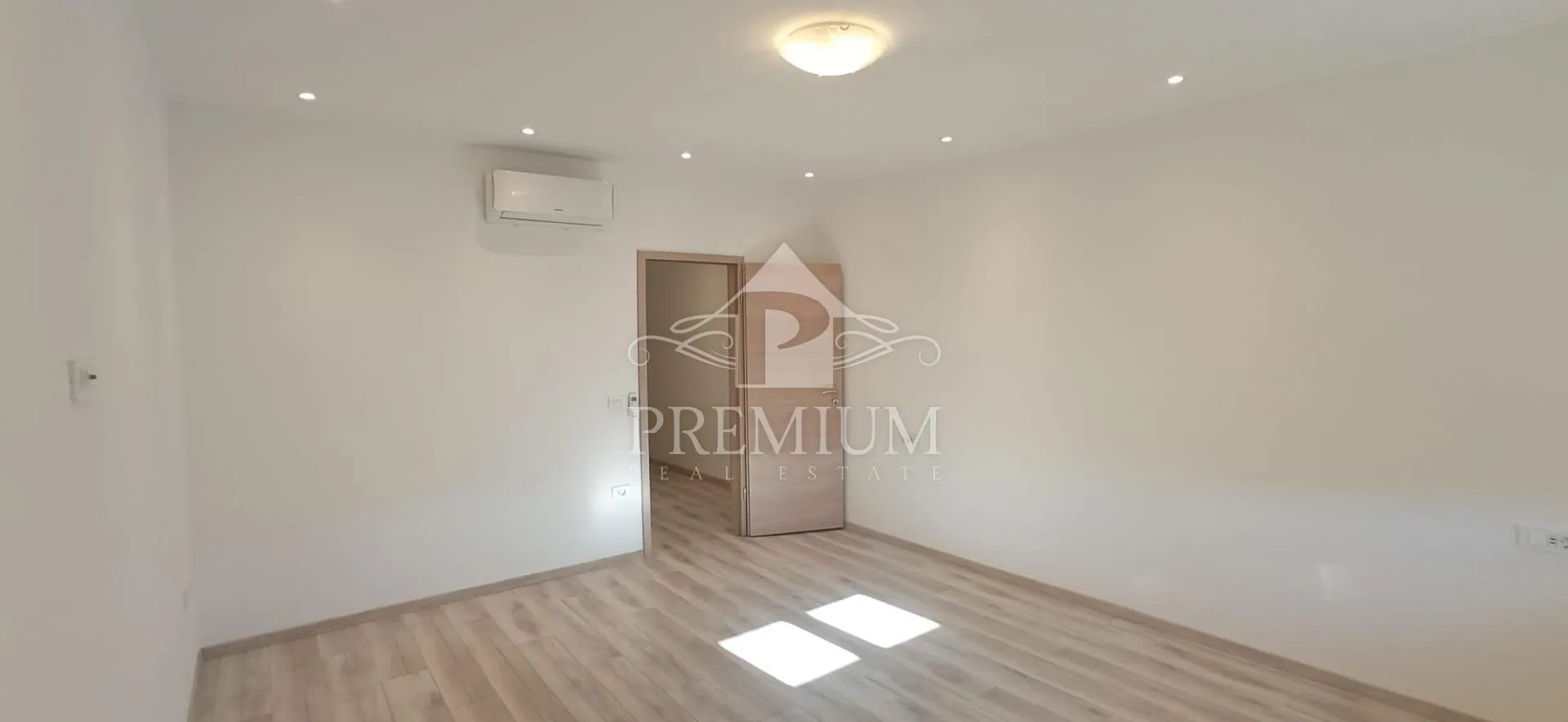 TROSOBNI STAN U CENTRU PULE, ADAPTACIJA 2025 - cover