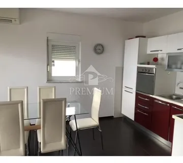 MODERAN STAN SA PANORAMSKIM POGLEDOM, PARKING - cover