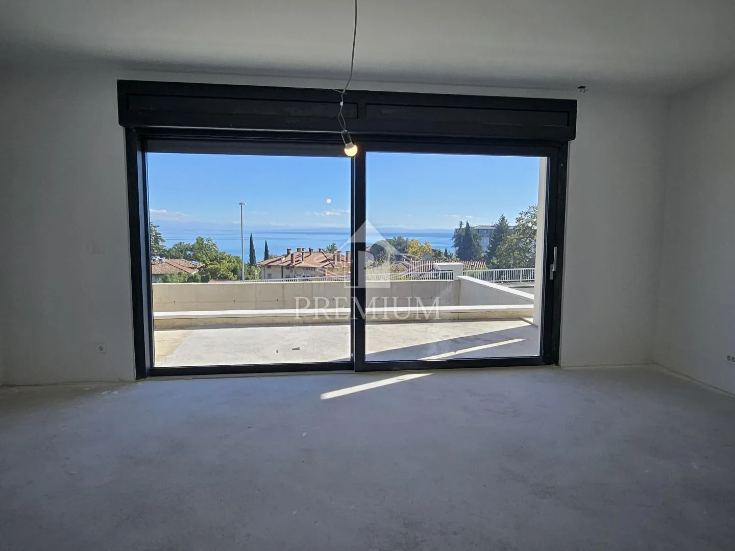 STAN SA BAZENOM I POGLEDOM, PARKING, GRADNJA 2025 - cover