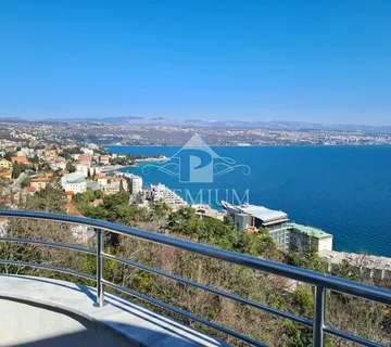 STAN SA LIJEPIM POGLEDOM, BLIZINA CENTRA, PARKING, BAZEN - cover