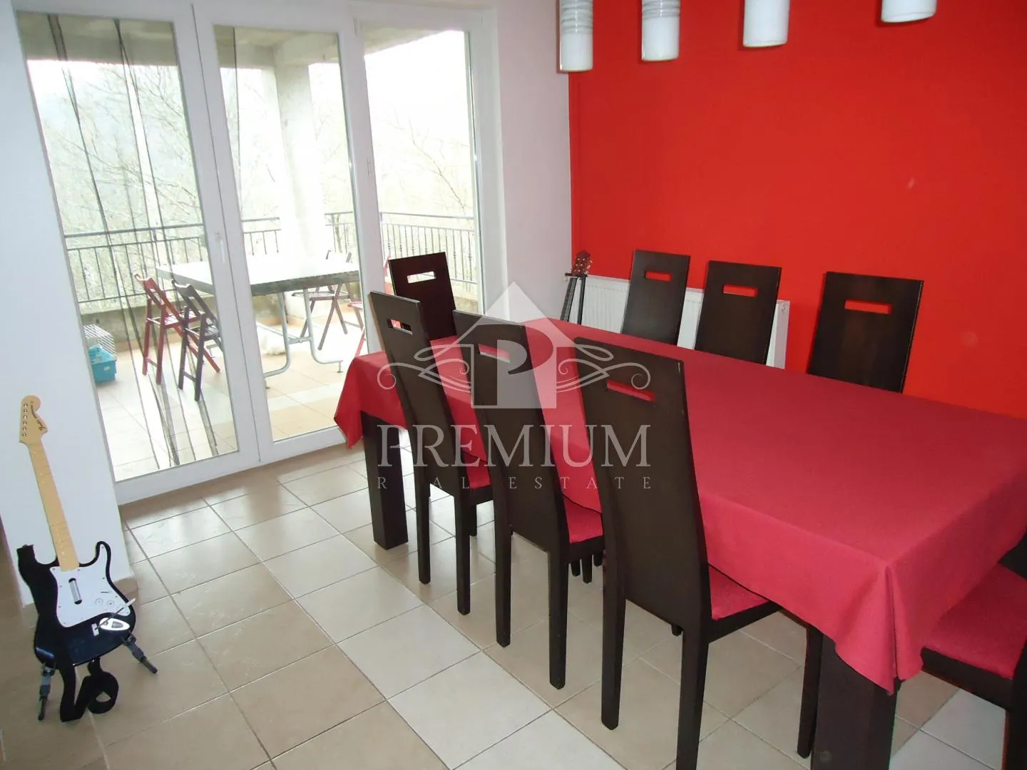 TROSOBNI STAN U NOVOGRADNJI, PARKING - cover