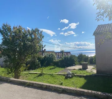 ZEMLJIŠTE SA STAROM KUĆOM - cover