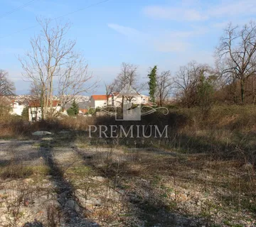 GRAĐEVINSKO ZEMLJIŠTE SA LOKACIJSKOM DOZVOLOM,  - cover