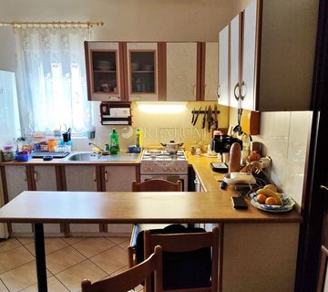 Malinska- okolica, prodaja, apartman na 1. katu s okućnicom! - cover