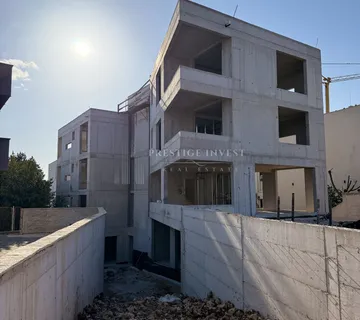 ZADAR- NOVOGRADNJA- poslovni prostor- GARAŽA I LIFT - cover