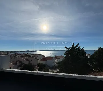DIKLO- Penthouse S6 s krovnom terasom i pogledom na more - Diklo, Zadar