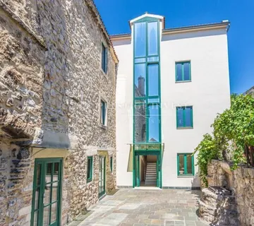 Hotel - Goriš, Šibenik