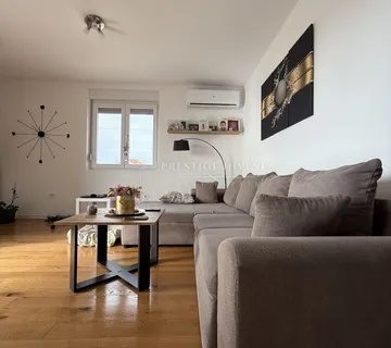 ZADAR- Dvosoban NAMJEŠTEN STAN - cover