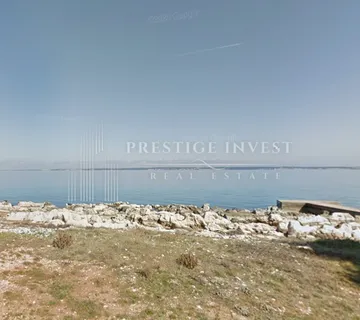 UGLJAN- Zemljište drugi red uz more - cover
