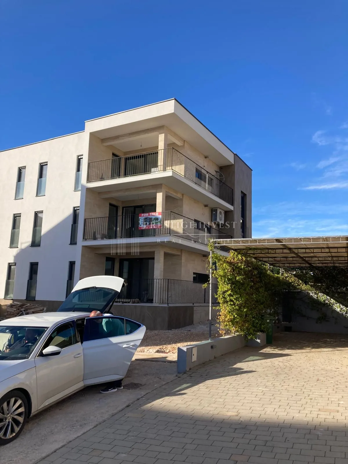 ROGOZNICA- Trosoban penthouse - 80m od mora  - cover