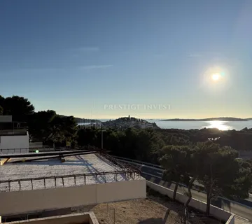 PRIMOŠTEN-  stan S6 -50m od plaže, vrt - cover