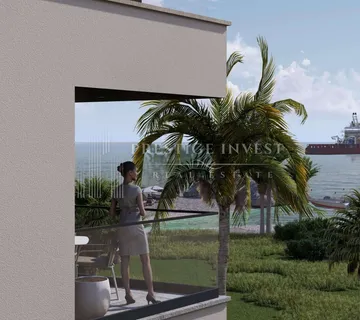 Luksuzan penthouse prvi red uz more - cover