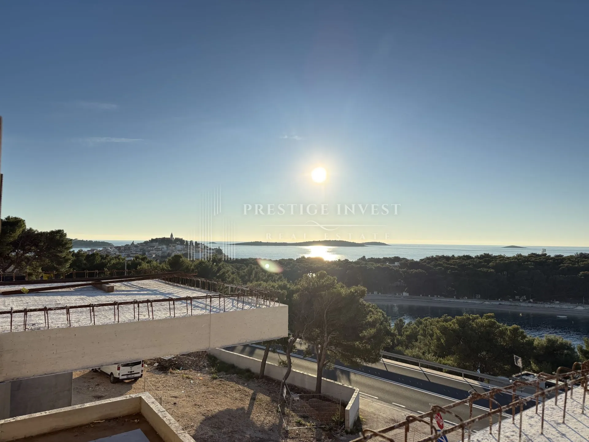 PRIMOŠTEN- S12 dvosoban penthouse 50m od plaže - cover