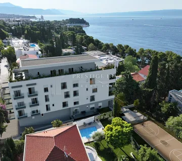 Luksuzan penthouse u centru Splita POGLED NA MORE, blizina mora