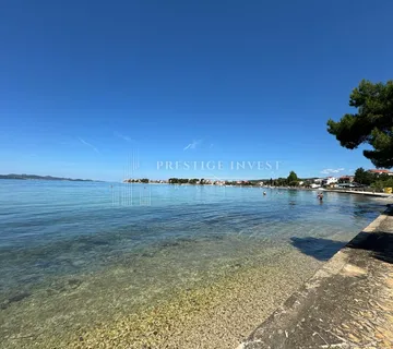 SUKOŠAN- Građevinsko zemljište 1.red uz more - cover