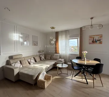 NAMJEŠTEN 2-sobni stan s GARAŽNIM MJESTOM - cover