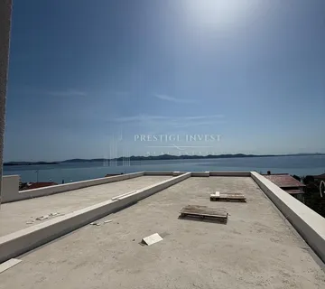 DIKLO- ZADAR- S9- Stan 2. red uz more s pogledom i krovnom terasom - cover