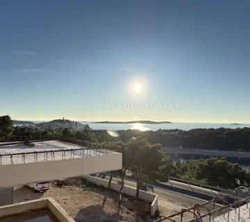 PRIMOŠTEN- S1- 2 soban stan - prizemlje- pogled na more