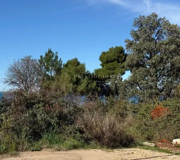 Zaton- Zemljište 2.red uz more - 600 + m2 - cover