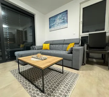 DIKLO- Dvosoban stan u blizini plaže- pogled na more - cover